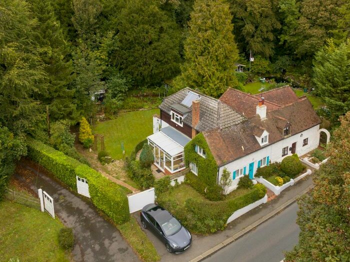 2 Bedroom Cottage For Sale In Charing Hill, Charing, Ashford, TN27