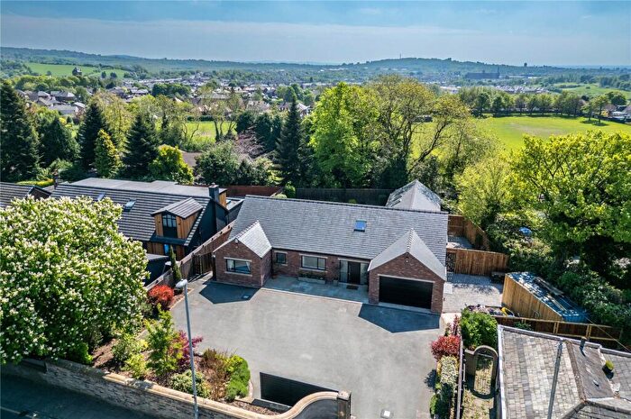 6 Bedroom Bungalow For Sale In Rochdale Road, High Crompton, Shaw, Oldham, OL2