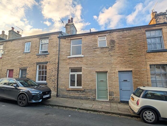 2 Bedroom Terraced House For Sale In Whitlam Street, Saltaire, BD18