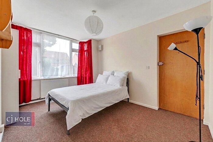 1 Bedroom Studio To Rent In Berry Lane, Horfield, Bristol, BS7