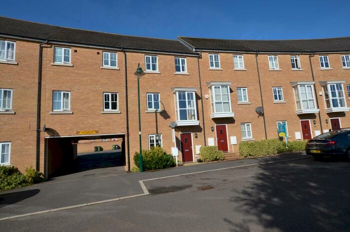 4 Bedroom Terraced House To Rent In New Lakeside, Hampton Vale, Peterborough, PE7