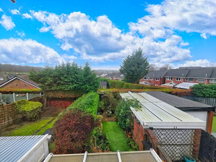 2 Bedroom Semi-Detached House For Sale In Farm Fields Close, Waterthorpe, Sheffield, S20