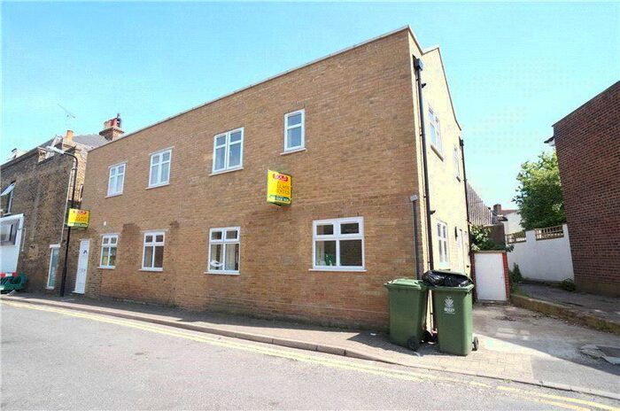 2 Bedroom Flat To Rent In Blackhorse Road, Sidcup, Kent DA14