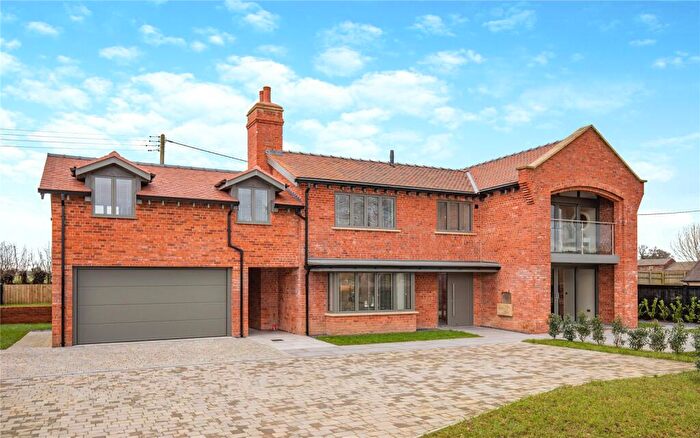 4 Bedroom Detached House For Sale In Cherry Barrow Farm, Marton, Macclesfield, Cheshire, SK11