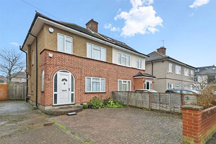 3 Bedroom Semi Detached House For Sale In Weymouth Road, Hayes, UB4