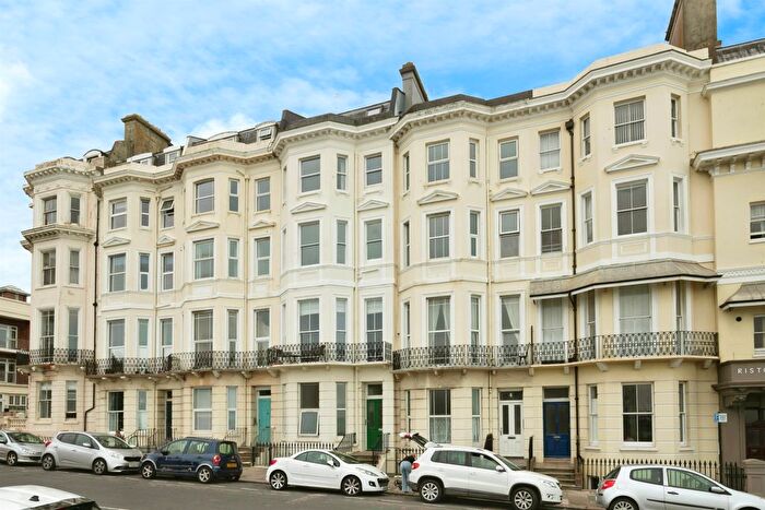 2 Bedroom Flat For Sale In Warrior Square, St. Leonards-On-Sea, TN37