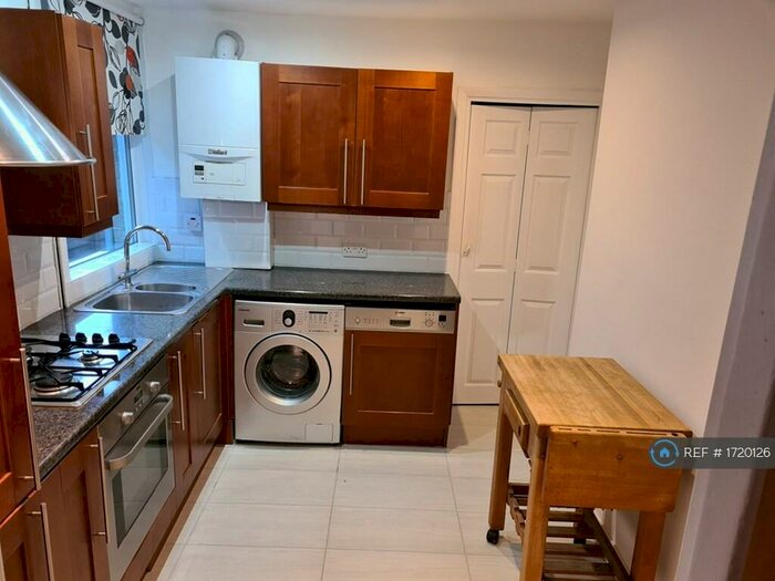 3 Bedroom Terraced House To Rent In Edridge Road, Croydon Surrey, CR0