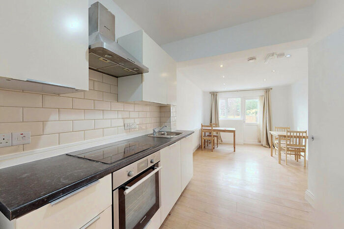 1 Bedroom Flat To Rent In Allison Road, London, N8