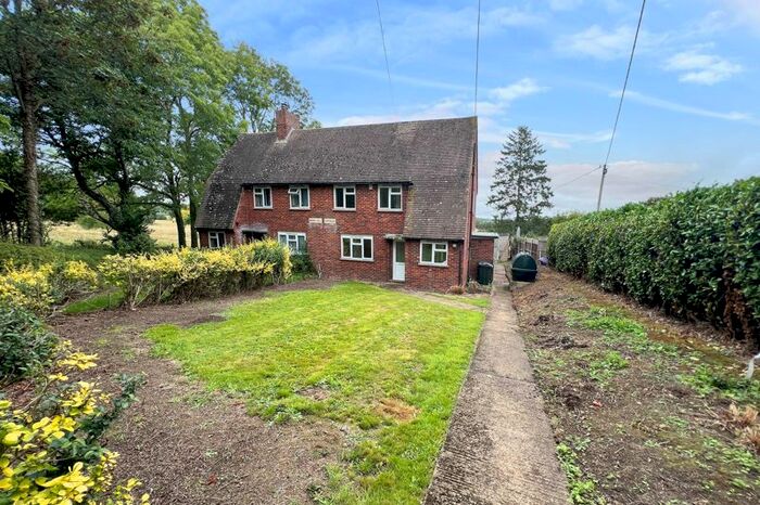 3 Bedroom Semi-Detached House For Sale In Monks Hill Cottages, Warehorne, Ashford, TN26