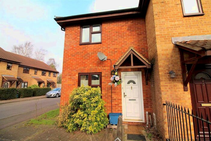 2 Bedroom End Of Terrace House To Rent In Osprey Close, London, E11