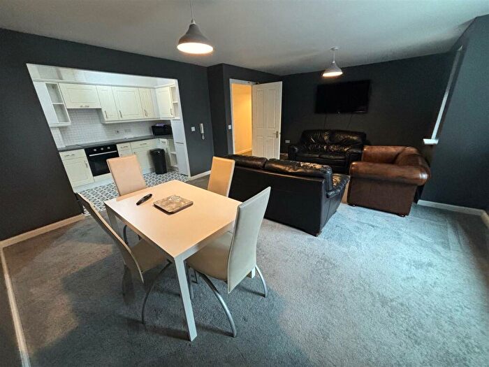 2 Bedroom Apartment To Rent In Monument Court, Durham, DH1