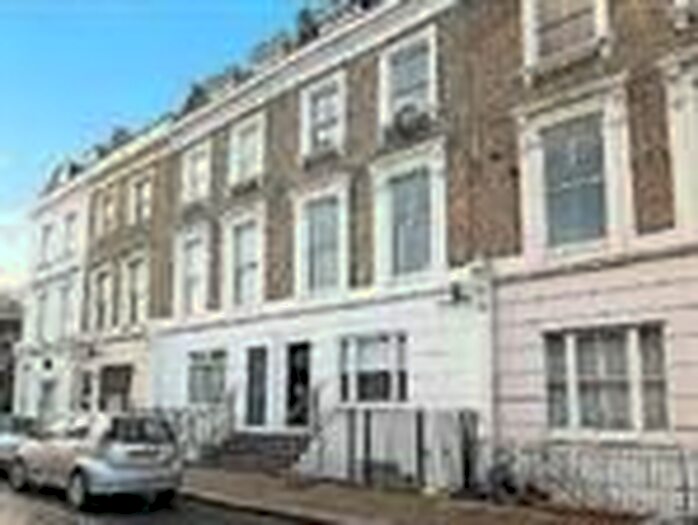 3 Bedroom Flat To Rent In Old Forge Mews, London, W12