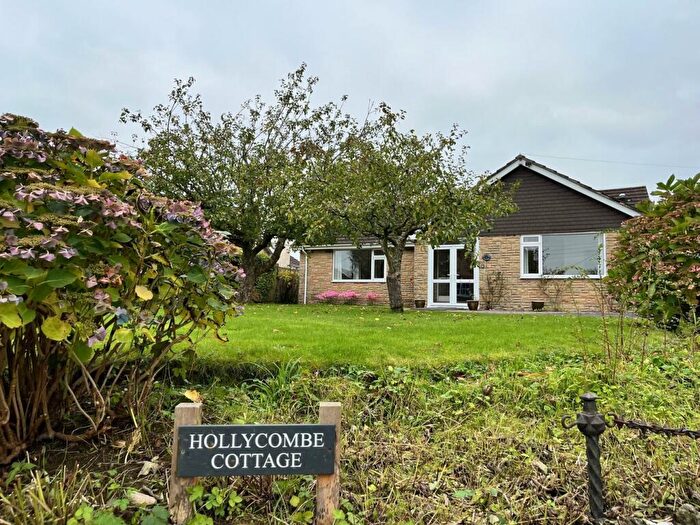 2 Bedroom Detached Bungalow For Sale In Wootton Fitzpaine, Bridport, DT6