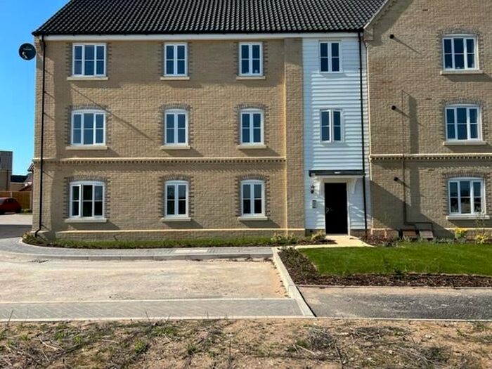 2 Bedroom Flat To Rent In Clyde Drive, Thetford, IP24