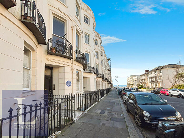 1 Bedroom Apartment To Rent In Lansdowne Place, BN3