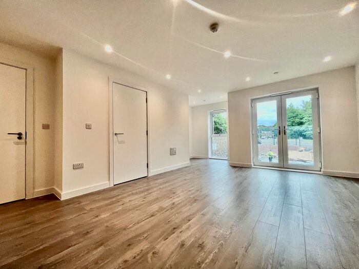 1 Bedroom Flat To Rent In Burley Road, Burley, Leeds, LS4