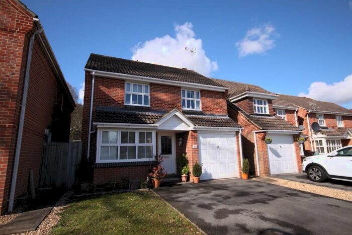 3 Bedroom Detached House To Rent In Lovage Road, Whiteley, PO15