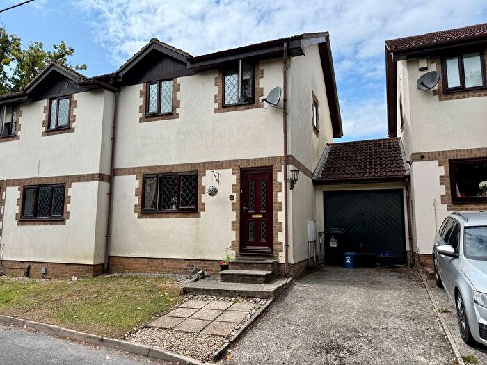 3 Bedroom Semi-Detached House For Sale In Higher Sandygate, Newton Abbot, TQ12