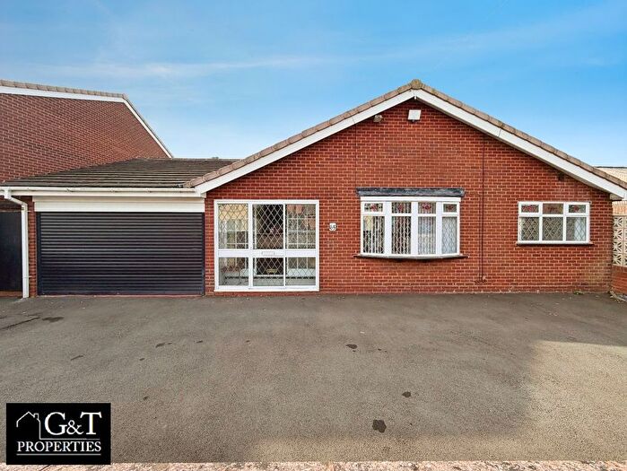 2 Bedroom Bungalow For Sale In Northfield Road, Dudley, DY2
