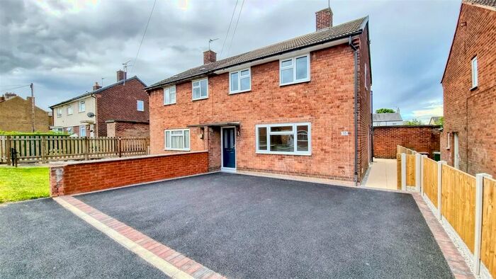 3 Bedroom Semi-Detached House To Rent In Queen Street, Pilsley, Chesterfield, Derbyshire, S45