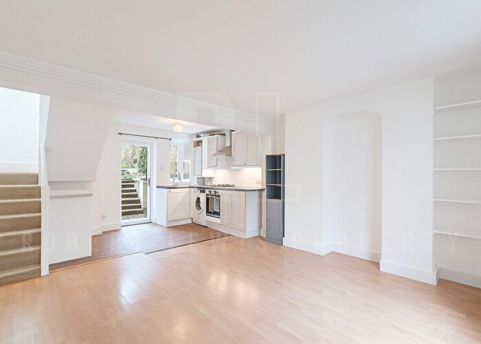 2 Bedroom Flat To Rent In Arlington Road, London, NW1