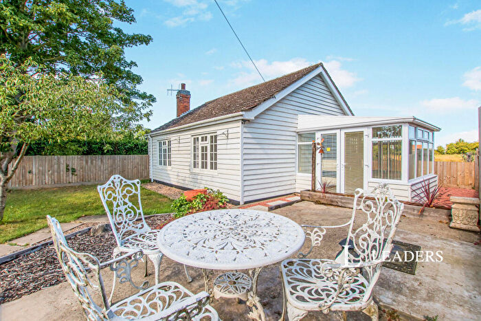 2 Bedroom Bungalow To Rent In Mumby Road, Huttoft, LN13