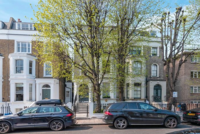 2 Bedroom Flat To Rent In Aldridge Road Villas, London, W11