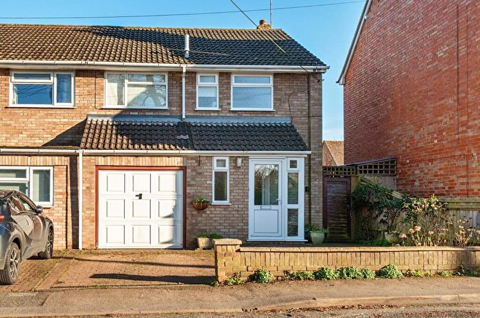 3 Bedroom House For Sale In Croft Road, Thame, OX9