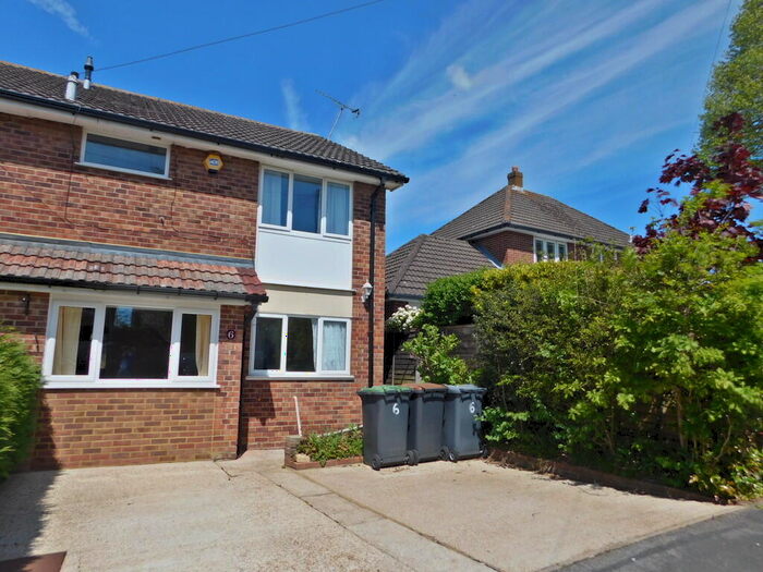 3 Bedroom End Of Terrace House To Rent In Mountbatten Drive, Waterlooville, PO7
