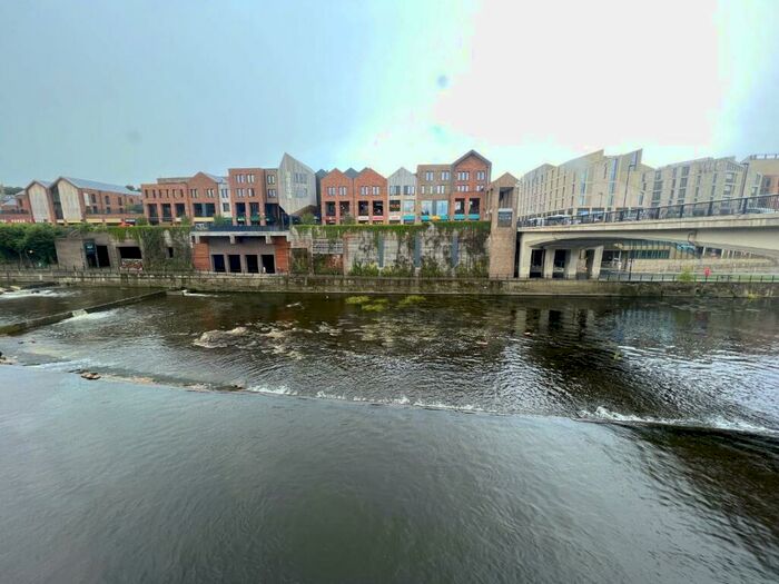 4 Bedroom Apartment To Rent In Back Silver Street, Durham, DH1
