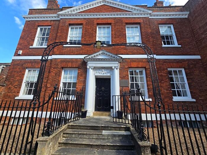 3 Bedroom Flat To Rent In East St. Helen Street, Abingdon, OX14