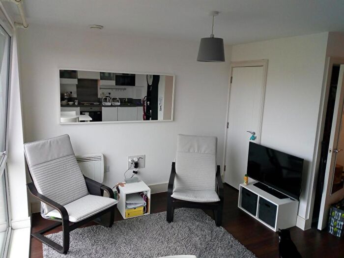 1 Bedroom Flat To Rent In McMillan Street, London, SE8