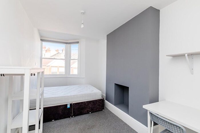 1 Bedroom House Of Multiple Occupation To Rent In York Grove, Brighton, East Sussex, BN1