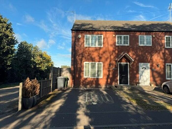3 Bedroom Semi Detached House To Rent In Lynn Road, Walton High Way, Wisbech, PE14