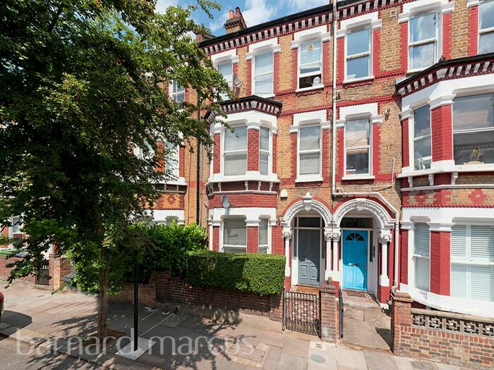 1 Bedroom Flat To Rent In Tremadoc Road, London, SW4
