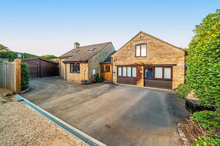 5 Bedroom Detached House For Sale In Baker Street, Farthinghoe, NN13