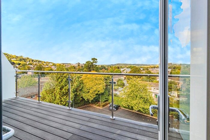 2 Bedroom Flat For Sale In Parkers Close, Totnes, Devon, TQ9