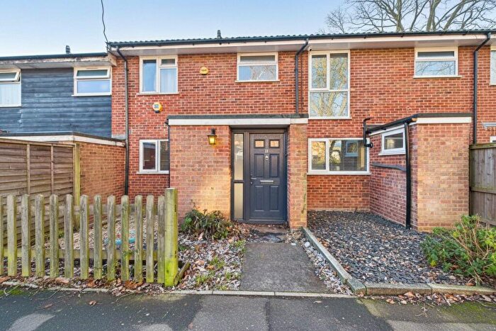 3 Bedroom Terraced House To Rent In Inglewood Avenue, Camberley, Surrey, GU15