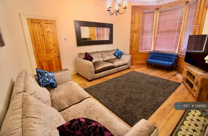 6 Bedroom Terraced House To Rent In Osborne Avenue, Newcastle Upon Tyne, NE2