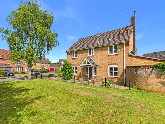 4 Bedroom Detached House For Sale In Charlock Drive, Stamford, PE9