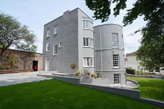 1 Bedroom Flat To Rent In Park Road, Stapleton, BS16