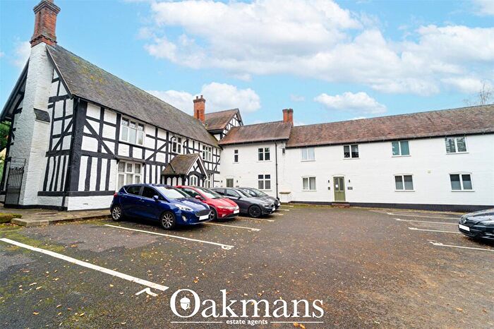 2 Bedroom Apartment To Rent In Warwick Hall Gardens, Bromsgrove, Worcestershire, B60