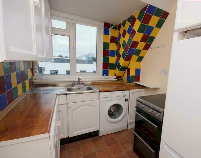 1 Bedroom Flat To Rent In High Road, North Finchley, N12