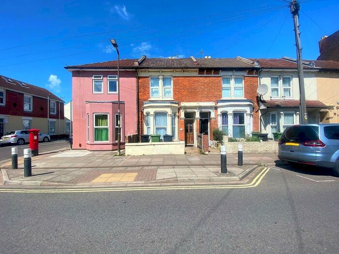 4 Bedroom Terraced House To Rent In Francis Avenue, Southsea, PO4