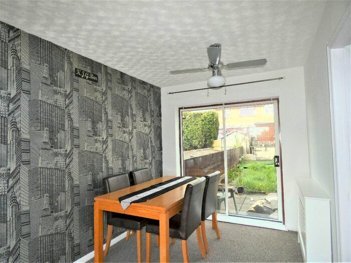2 Bedroom Detached House To Rent In Beeston View, Kidsgrove, StokeOn