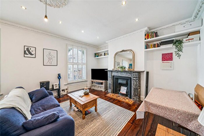 1 Bedroom Property For Sale In Lavender Hill, SW11