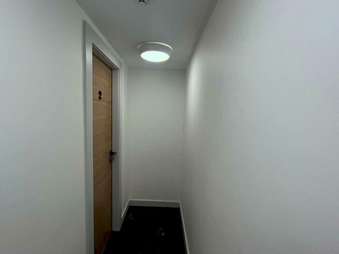 1 Bedroom Flat To Rent In Flat, West Bars, Chesterfield, Derbyshire, S40