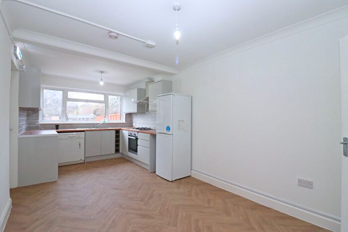 5 Bedroom Detached House To Rent In Douglas Road, Surbiton, KT6