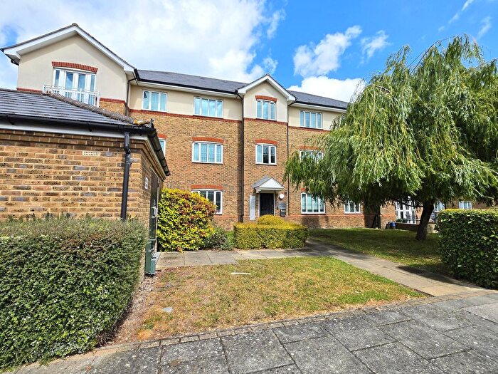 2 Bedroom Flat To Rent In Cecil Manning Close, Perivale, Greenford, UB6