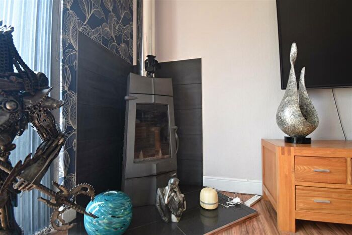 5 Bedroom Detached House For Sale In Springfield Road, Pill., BS20